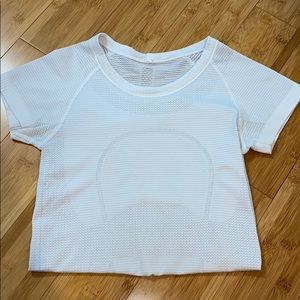 Lululemon White Swiftly Tech Short sleeve shirt